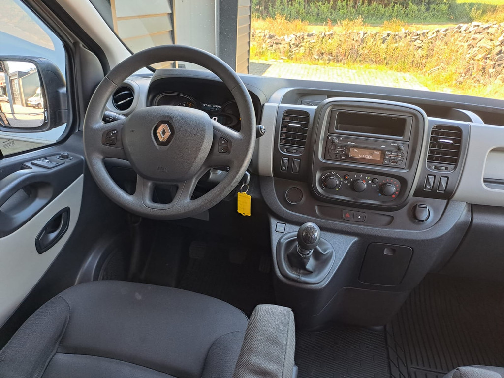Renault Trafic 1.6 dCi T29 L2H1 Dubbele cabine | Airco | Bluetooth | Elektrisch pakket | Trekhaak | 7