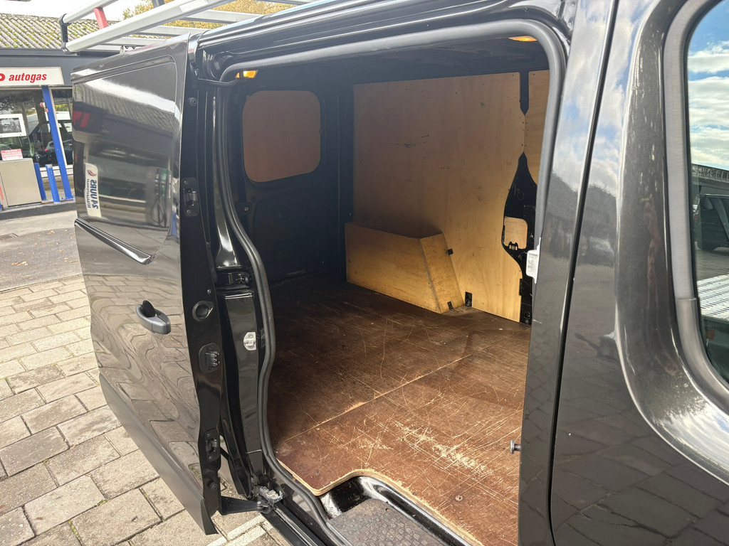 Renault Trafic 1.6 dCi T29 L2H1 Luxe Energy|EURO6|1e EIG|145PK|airco|cruise|navi|parkeersensoren achter|trekhaak|bluetooth 12