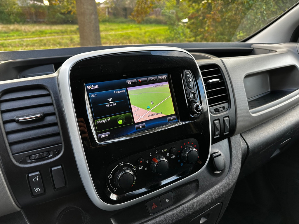 Renault Trafic 1.6 dCi T29 L2H1 Turbo|140PK|NAP|airco|cruise|navi|trekhaak|bluetooth|drie zitplaatsen 14