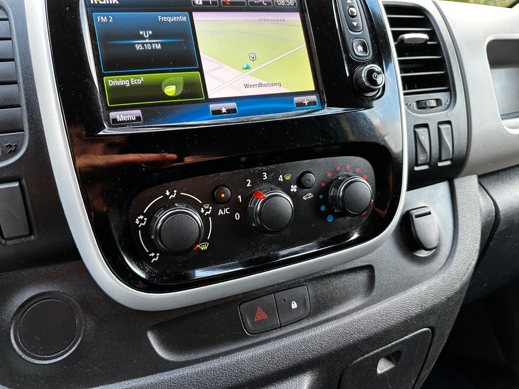 Renault Trafic 1.6 dCi T29 L2H1 Turbo|140PK|NAP|airco|cruise|navi|trekhaak|bluetooth|drie zitplaatsen 16