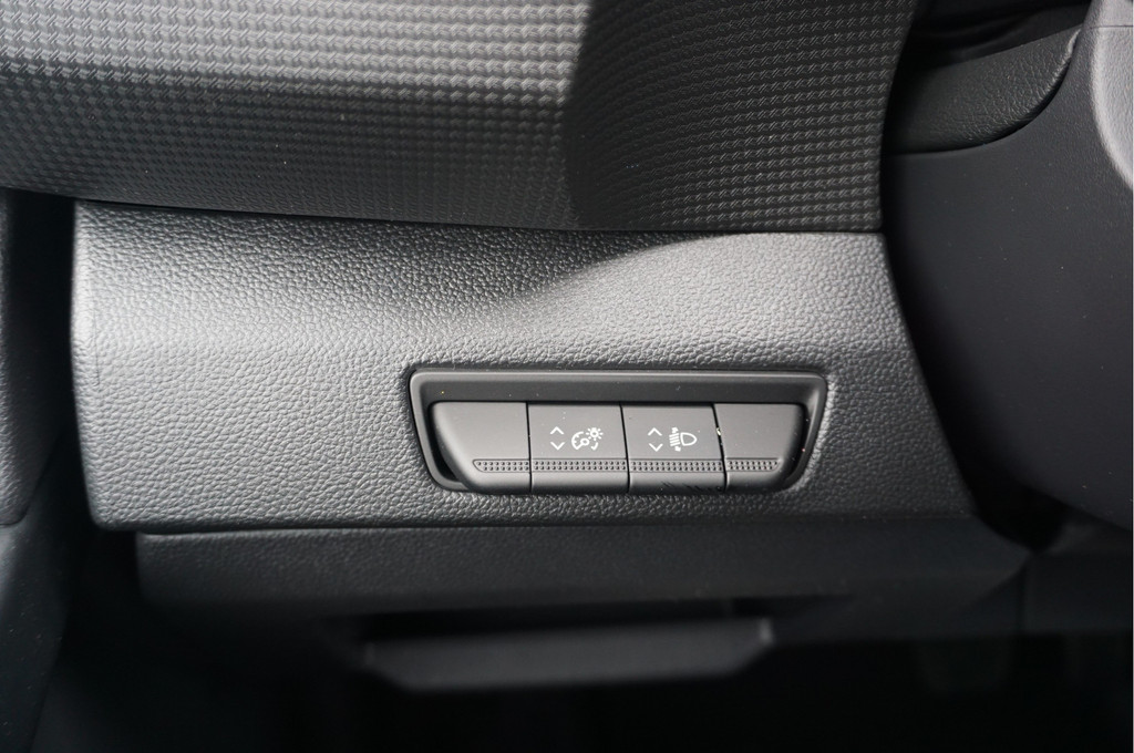 Renault Trafic 170PK L2H1 DC EDC AUT BPM VRIJ!! Navi, Climate, Cruise, LED!! NR. 609 17