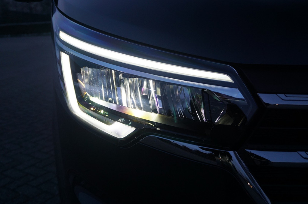 Renault Trafic 170PK L2H1 LUXE DC EDC AUT BPM VRIJ!! Climate, Navi, Camera, ACC, 17 LM, LED!! NR. 434 20