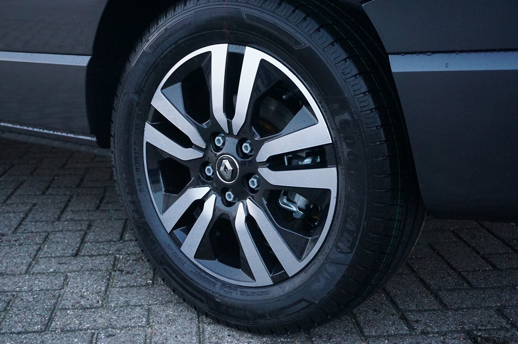 Renault Trafic 170PK L2H1 LUXE DC EDC AUT BPM VRIJ!! Climate, Navi, Camera, ACC, 17 LM, LED!! NR. 434 21