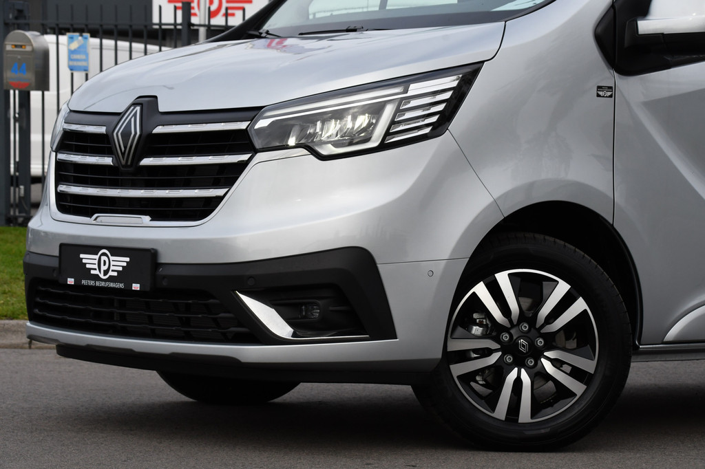 Renault Trafic 2.0 170 L2H1 Extra DC Facelift! 3 x Leverbaar, Virtual, Cruise, Carplay, Stoelverwarming, Clima, Automaat, LED, 170PK, 2 x Schuifdeur, Uniek! 7