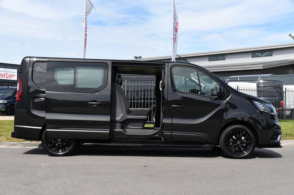 Renault Trafic 2.0 Blue dCi 170 L2H1 DC Black Edition Cruise, Carplay, 170pk, 2 x Schuifdeur, Multimedia, Automaat, Sensoren, Uniek! 11