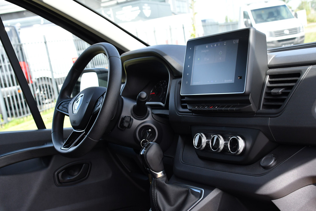 Renault Trafic 2.0 Blue dCi 170 L2H1 DC Black Edition Cruise, Carplay, 170pk, 2 x Schuifdeur, Multimedia, Automaat, Sensoren, Uniek! 14