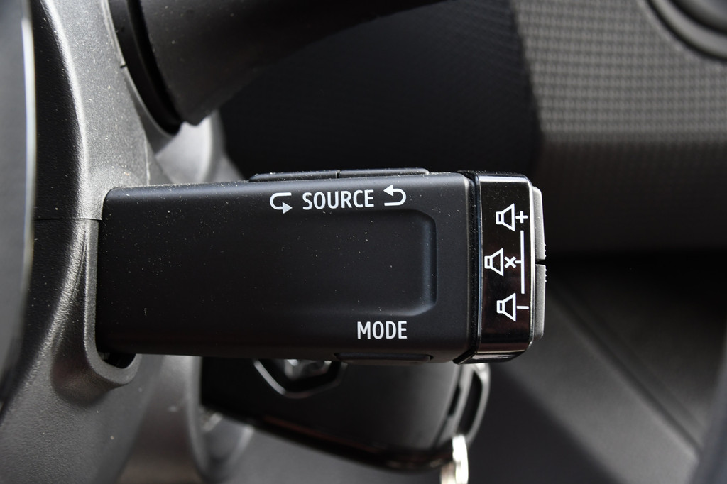 Renault Trafic 2.0 Blue dCi 170 L2H1 DC Black Edition Cruise, Carplay, 170pk, 2 x Schuifdeur, Multimedia, Automaat, Sensoren, Uniek! 21