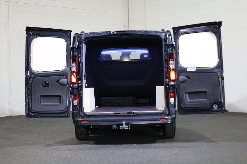 Renault Trafic 2.0 Blue dCi 170pk L2 H1 DC Automaat Black Edition 10