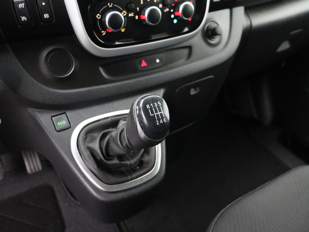 Renault Trafic 2.0DCi 120PK Imperiaal | Navigatie | Imperiaal | Airco | 3-Persoons | Cruise 16