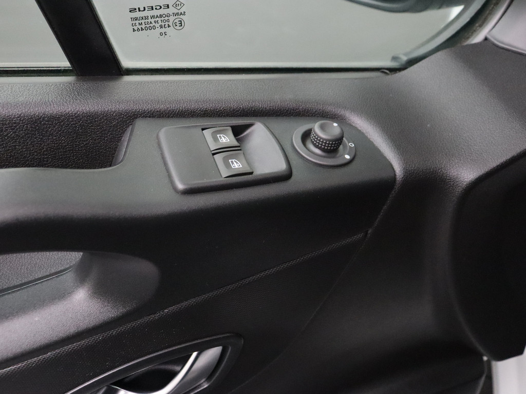 Renault Trafic 2.0DCi 120PK Imperiaal | Navigatie | Imperiaal | Airco | 3-Persoons | Cruise 8