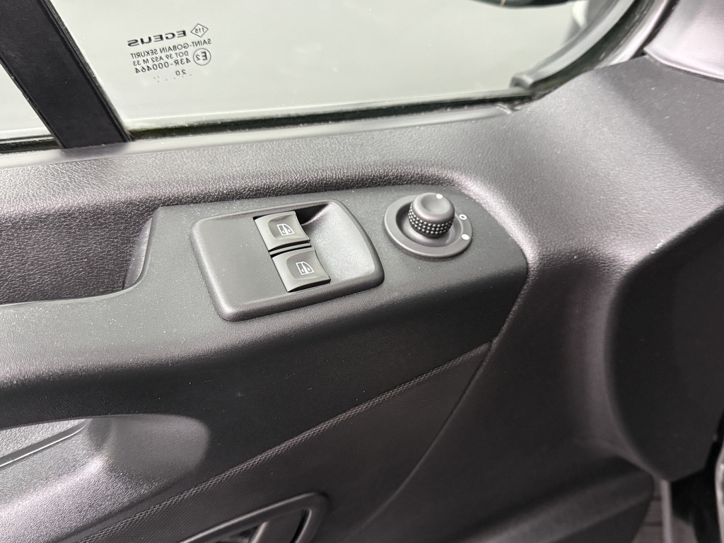 Renault Trafic 2.0DCi 120PK Lang | Airco | Camera | Cruise | 3-Persoons | Trekhaak 8