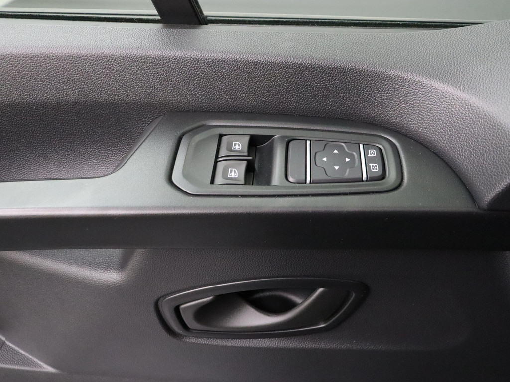 Renault Trafic 2.0DCi 130PK Lang Edition | Led | Multimedia | Camera | Trekhaak | Betimmering | 3-Persoons 8