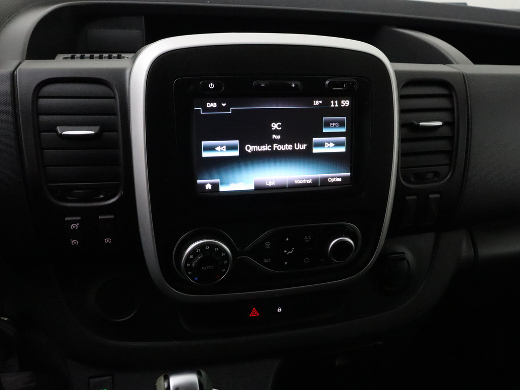 Renault Trafic 2.0DCi 145PK Automaat Lang | Navigatie | Camera Airco | 3-Persoons| Trekhaak 17