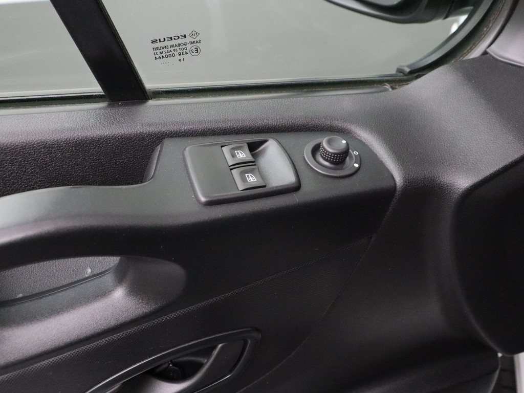 Renault Trafic 2.0DCi 145PK Automaat Lang | Navigatie | Camera Airco | 3-Persoons| Trekhaak 8