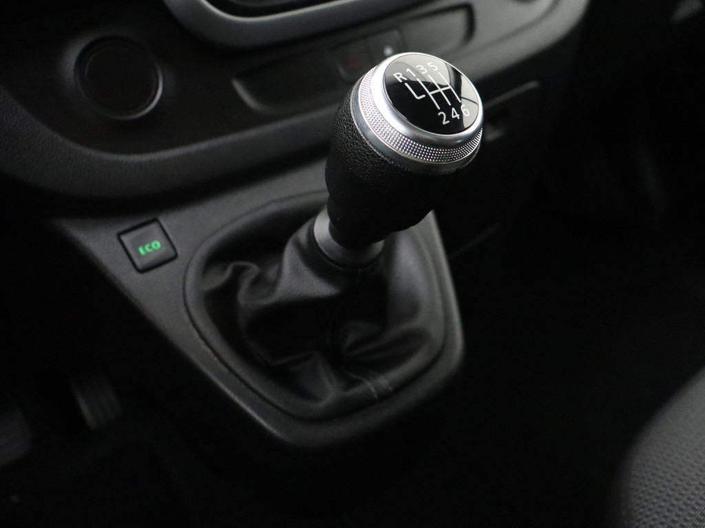 Renault Trafic 2.0DCi 145PK Lang | Multimedia | Camera | Airco | Cruise | 3-Persoons | Betimmering 15