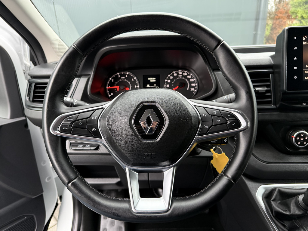 Renault Trafic 2.0 dCi 110 PK / L2H1 / 1e EIG. / TREKHAAK / AIRCO / CRUISE / CARPLAY / 3-ZITS / LED 11