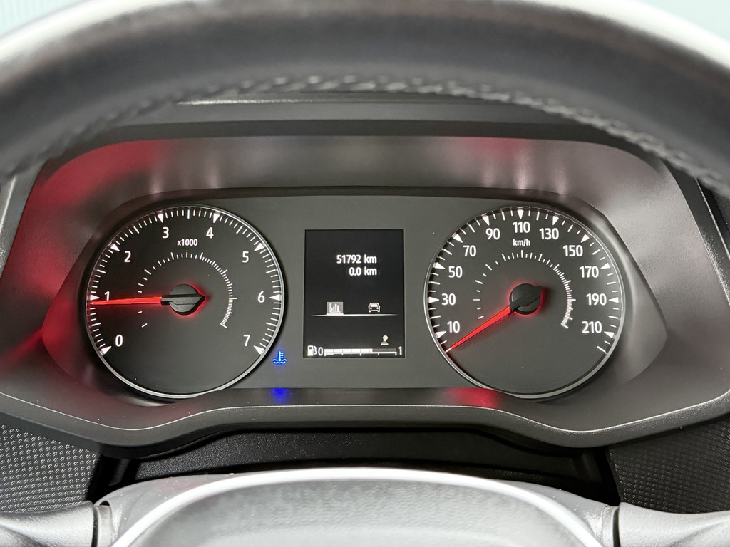 Renault Trafic 2.0 dCi 110 PK / L2H1 / 1e EIG. / TREKHAAK / AIRCO / CRUISE / CARPLAY / 3-ZITS / LED 13