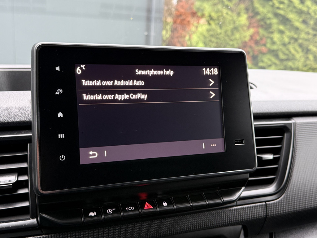 Renault Trafic 2.0 dCi 110 PK / L2H1 / 1e EIG. / TREKHAAK / AIRCO / CRUISE / CARPLAY / 3-ZITS / LED 16