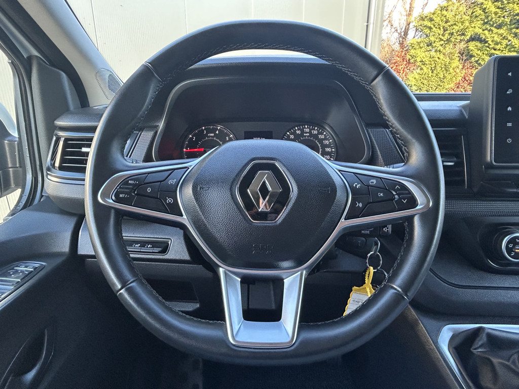 Renault Trafic 2.0 dCi 110 PK / L2H1 / TREKHAAK / 31.141 KM !! / 1e EIG. / AIRCO / CRUISE / 3-ZITS / APPLE CARPLAY / LED 10