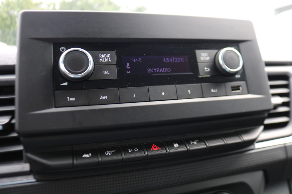 Renault Trafic 2.0 dCi 110pk L1 H1 Airco 11