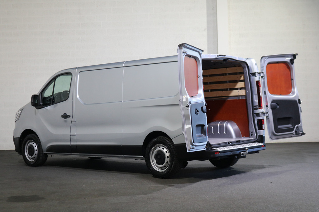 Renault Trafic 2.0 dCi 110pk L2 H1 Airco Navigatie 10dkm 12