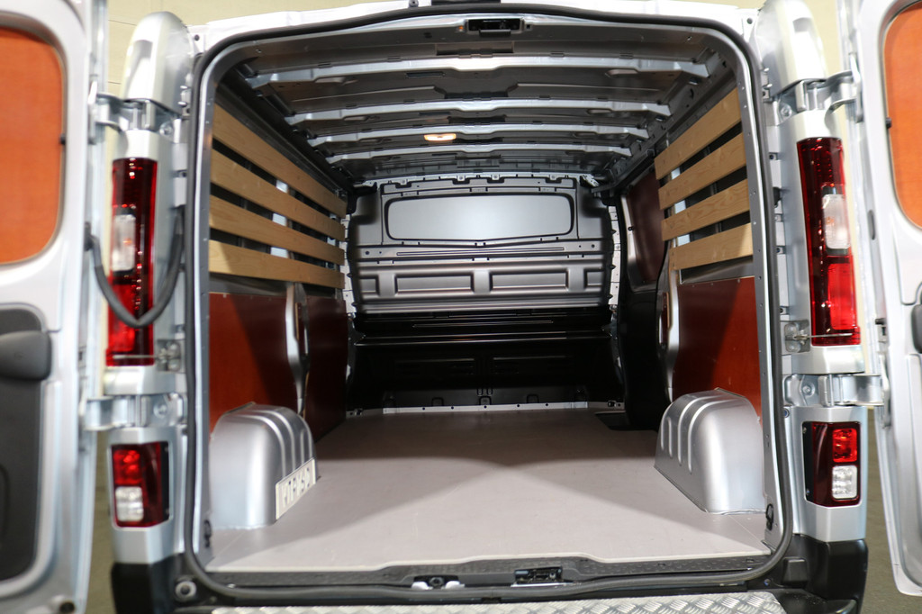 Renault Trafic 2.0 dCi 110pk L2 H1 Airco Navigatie 10dkm 14