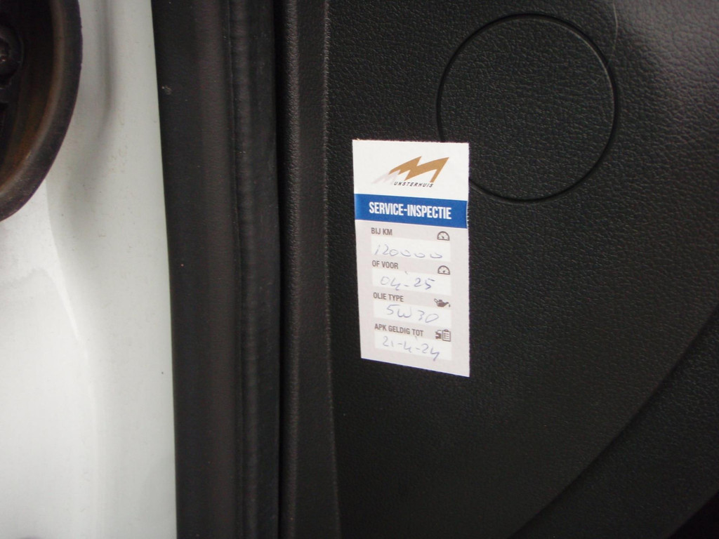 Renault Trafic 2.0 dCi 120 Groot scherm navi 118202 km bj 20 12