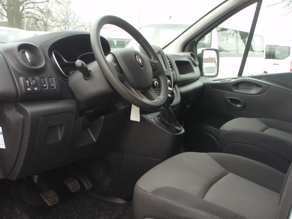 Renault Trafic 2.0 dCi 120 Groot scherm navi 118202 km bj 20 13