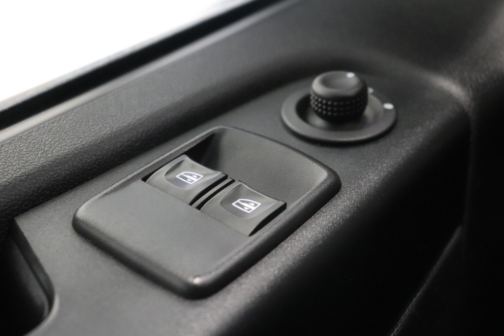 Renault Trafic 2.0 dCi 120PK EURO 6 - Airco - Cruise - Navi - ⬠11.900,- Excl. 16