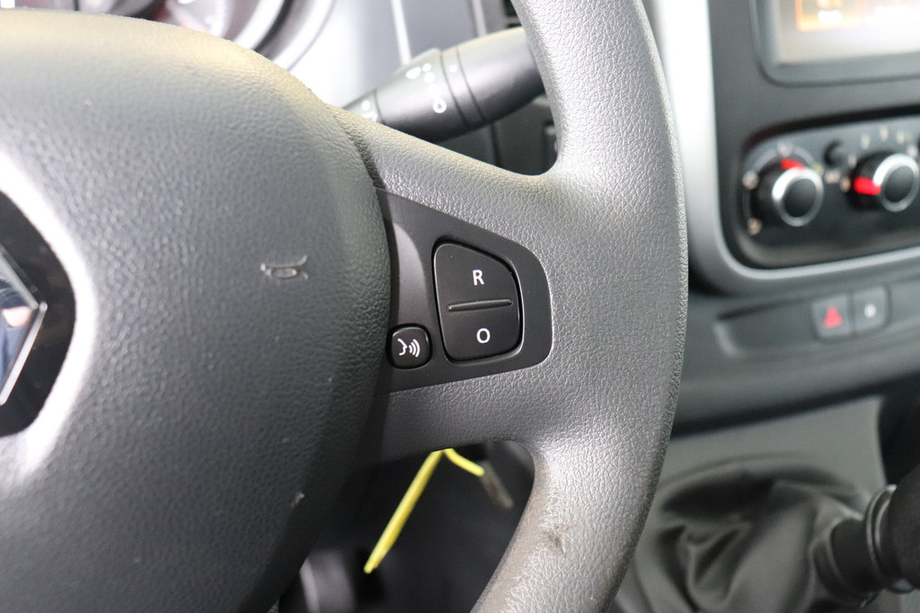 Renault Trafic 2.0 dCi 120PK L2 Dubbele cabine EURO 6 - Airco - Navi - Cruise - ⬠17.500,- Excl. 21