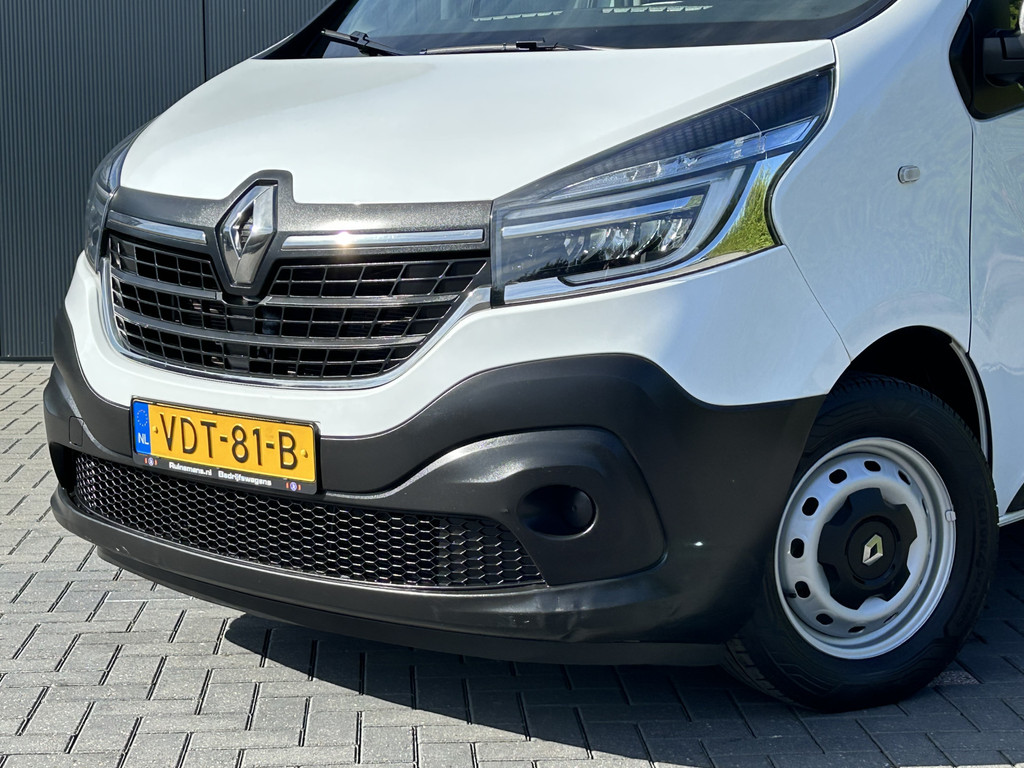 Renault Trafic 2.0 dCi 120 PK / L2H1 / 1e EIG. / IMPERIAAL / TREKHAAK / AIRCO / CRUISE / NAVI / 3-ZITS 17