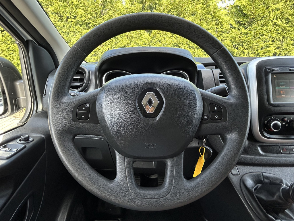Renault Trafic 2.0 dCi 120 PK / L2H1 / 1e EIG. / IMPERIAAL / TREKHAAK / AIRCO / CRUISE / NAVI / 3-ZITS 9