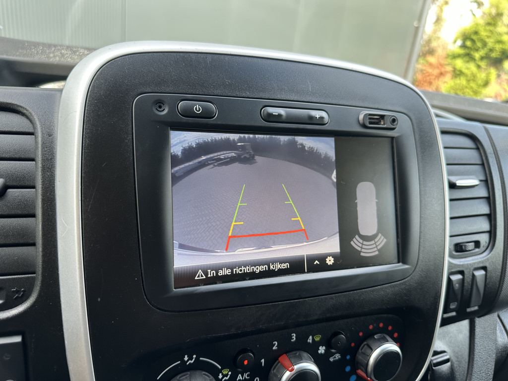 Renault Trafic 2.0 dCi 120 PK SPORT / L2H1 / 1e EIG. / LED / LM VELGEN / IMPERIAAL / TREKHAAK / CAMERA / NAVI / AIRCO / CRUISE 10