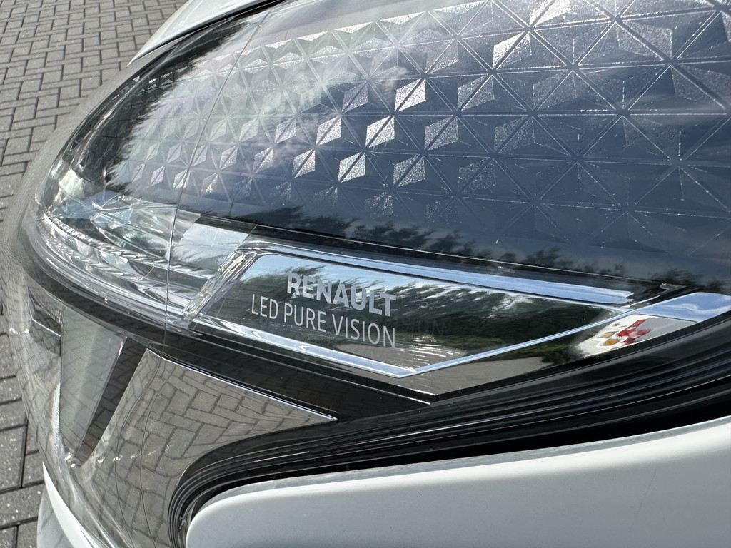 Renault Trafic 2.0 dCi 120 PK SPORT / L2H1 / 1e EIG. / LED / LM VELGEN / IMPERIAAL / TREKHAAK / CAMERA / NAVI / AIRCO / CRUISE 13