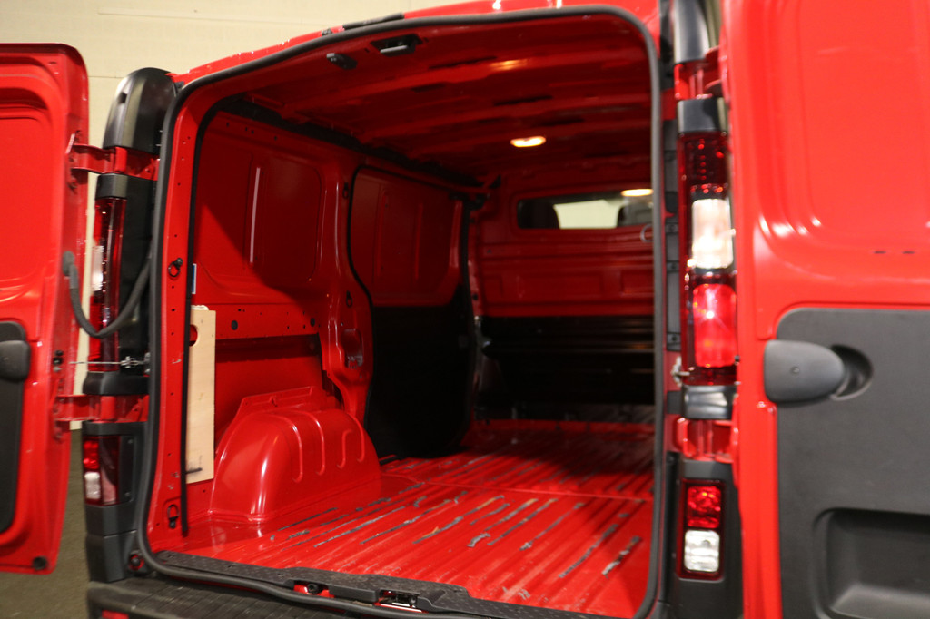 Renault Trafic 2.0 dCi 120 T29 L1H1 Comfort Airco Trekhaak 17