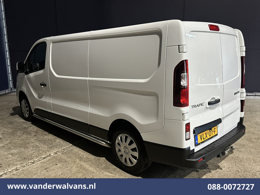 Renault Trafic 2.0 dCi 120pk Euro6 L2H1 Airco | Navigatie | Camera | LED | Cruisecontrol | Trekhaak Parkeersensoren, Sidebars, Bijrijdersbank 11