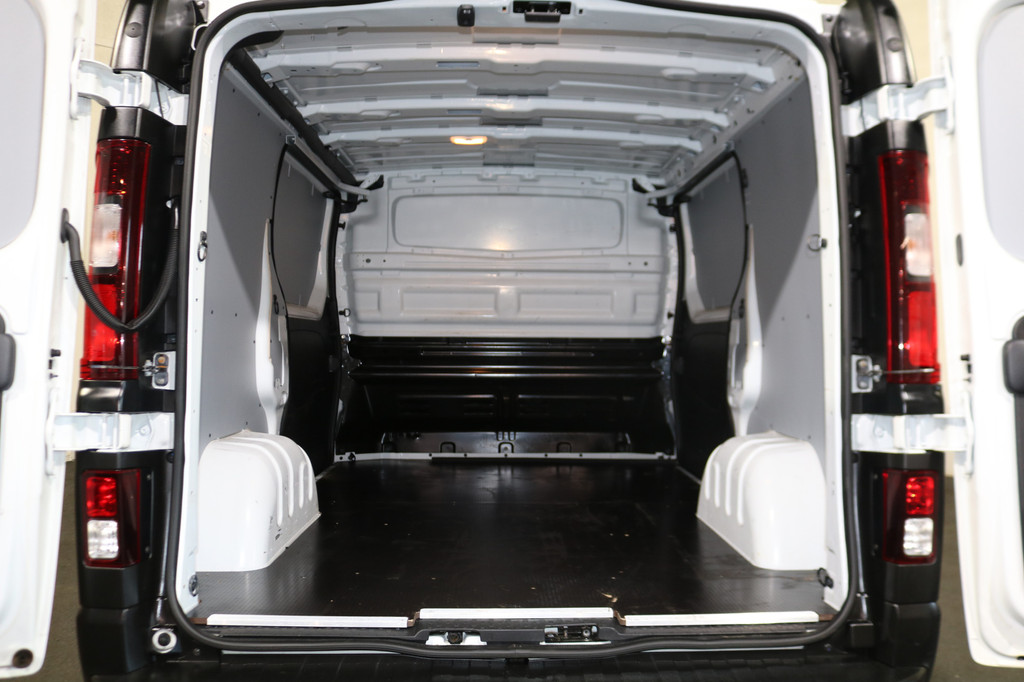 Renault Trafic 2.0 dCi 120pk L1 H1 Airco Navigatie 2x Schuifdeur 14