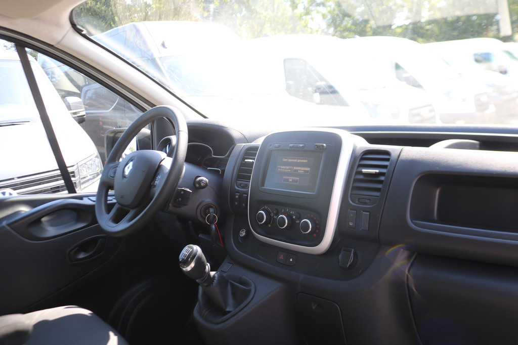 Renault Trafic 2.0 dCi 120pk L1 H1 Airco Navigatie 2x Schuifdeur 20