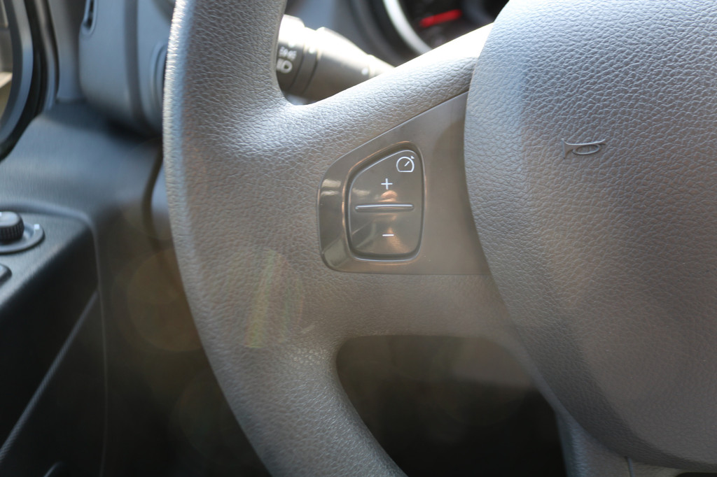 Renault Trafic 2.0 dCi 120pk L1 H1 Airco Navigatie 2x Schuifdeur 21