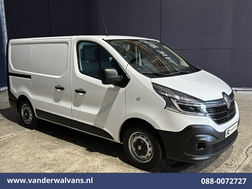 Renault Trafic 2.0 dCi 120pk L1H1 Euro6 Airco | LED | Navigatie | Cruisecontrol | Trekhaak | Omvormer Parkeersensoren, Bijrijdersbank 8
