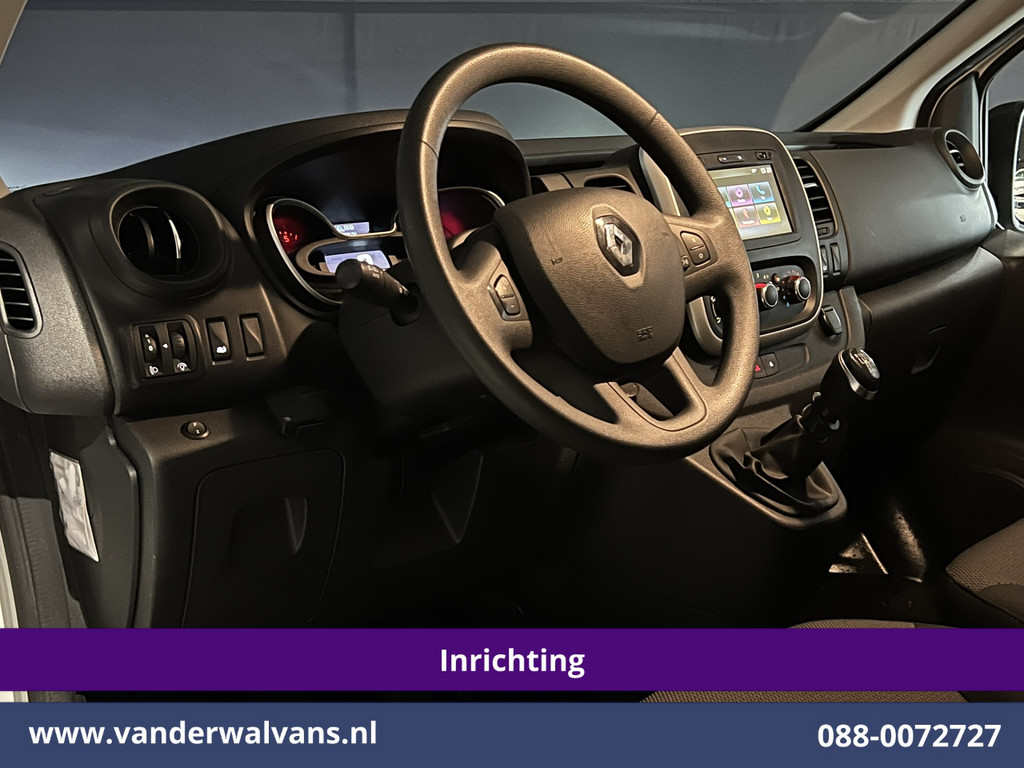 Renault Trafic 2.0 dCi 120pk L2H1 Inrichting Euro6 Airco | Camera | Navigatie | Trekhaak | LED | Cruisecontrol Parkeersensoren, Bijrijdersbank 17