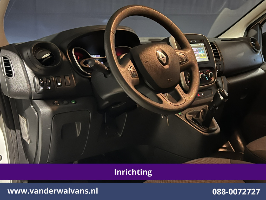 Renault Trafic 2.0 dCi 120pk L2H1 Inrichting Euro6 Airco | Omvormer | Camera | Navigatie | LED | Trekhaak Cruisecontrol, Parkeersensoren, Bijrijdersbank 17