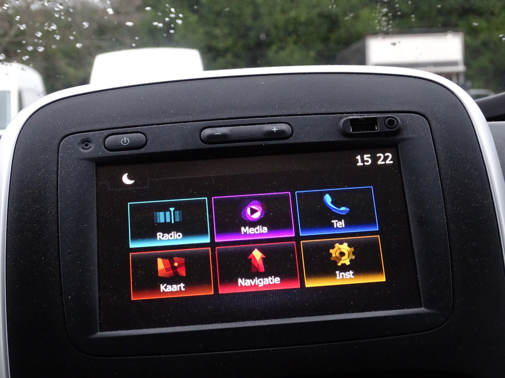 Renault Trafic 2.0 dCi 145 L2H1 Luxe 12