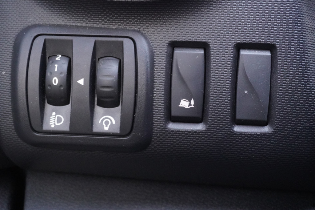 Renault Trafic 2.0 dCi 145PK 2x Schuifdeur EURO 6 - Airco - Navi - Cruise - ⬠11.499,- Excl. 20