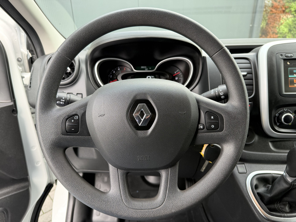 Renault Trafic 2.0 dCi 145 PK AUTOMAAT / L1H1 / 2x SCHUIFDEUR / TREKHAAK / AIRCO / CRUISE / 3-ZITS / LED 10