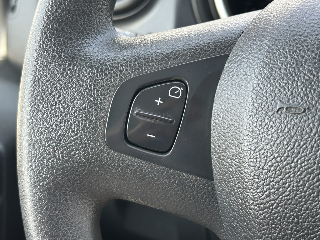 Renault Trafic 2.0 dCi 146 PK AUTOMAAT / L1H1 / 1e EIG. / 2X SCHUIFDEUR / AIRCO / CRUISE / NAVI / BLUETOOTH 11