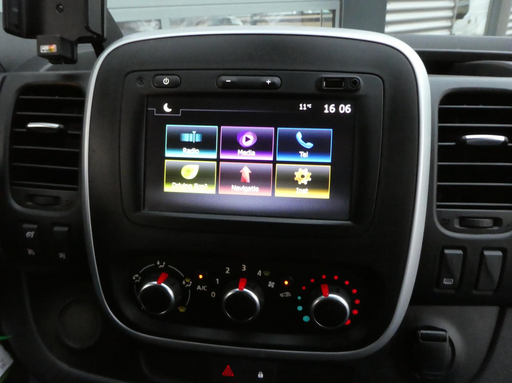 Renault Trafic 2.0 dCi 146pk, L1H1, 2xschuifdeur, LED, Xenon, Camera, 3-Zits. 12