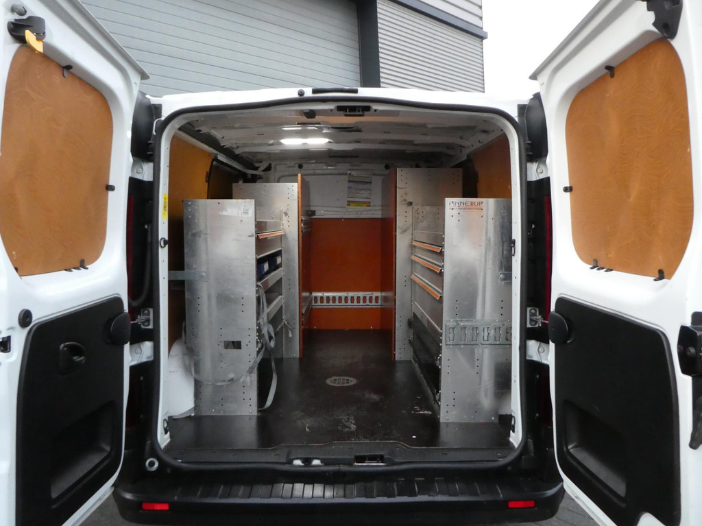 Renault Trafic 2.0 dCi 146pk, L1H1, 2xschuifdeur, LED, Xenon, Camera, 3-Zits. 7
