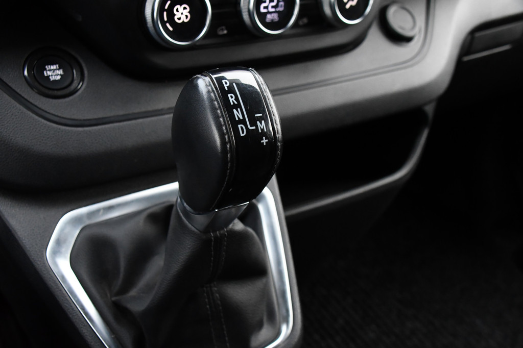 Renault Trafic 2.0 dCi 150 T30 L2H1 Luxe Camera, Cruise, Carplay, Automaat, 2 x Schuifdeur, Trekhaak, Clima, LED, Sensoren, Uniek! 19