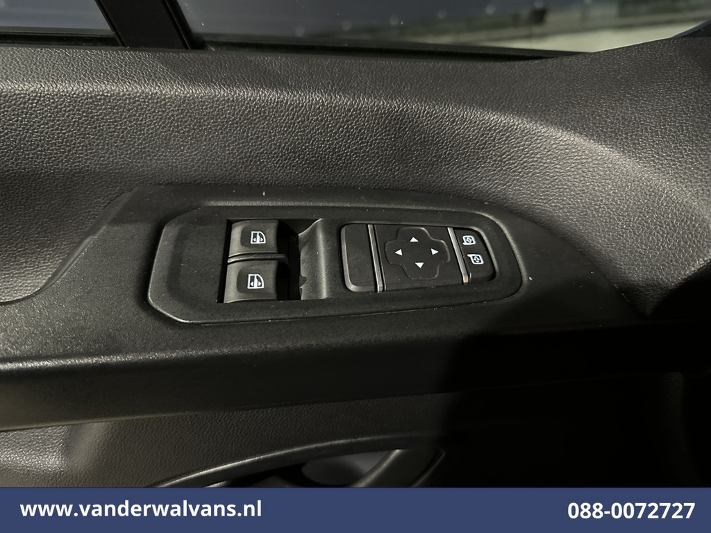 Renault Trafic 2.0 dCi 150pk L2H1 Euro6 Airco | LED | Apple Carplay | Android Auto | Cruisecontrol Parkeersensoren, Bijrijdersbank 17